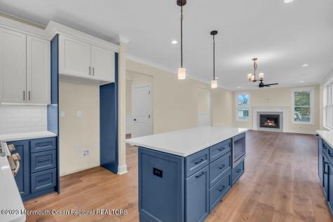 2 Potters Court Bayville NJ 08721