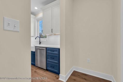 2 Potters Court Bayville NJ 08721