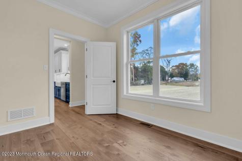2 Potters Court Bayville NJ 08721
