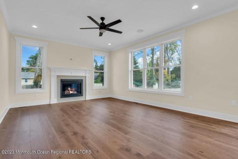 2 Potters Court Bayville NJ 08721