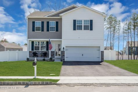 16 Minnow Avenue Barnegat NJ 08005
