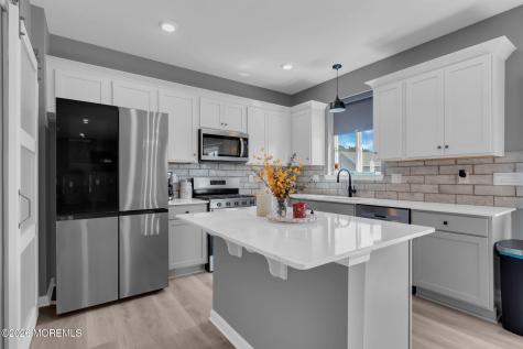 16 Minnow Avenue Barnegat NJ 08005