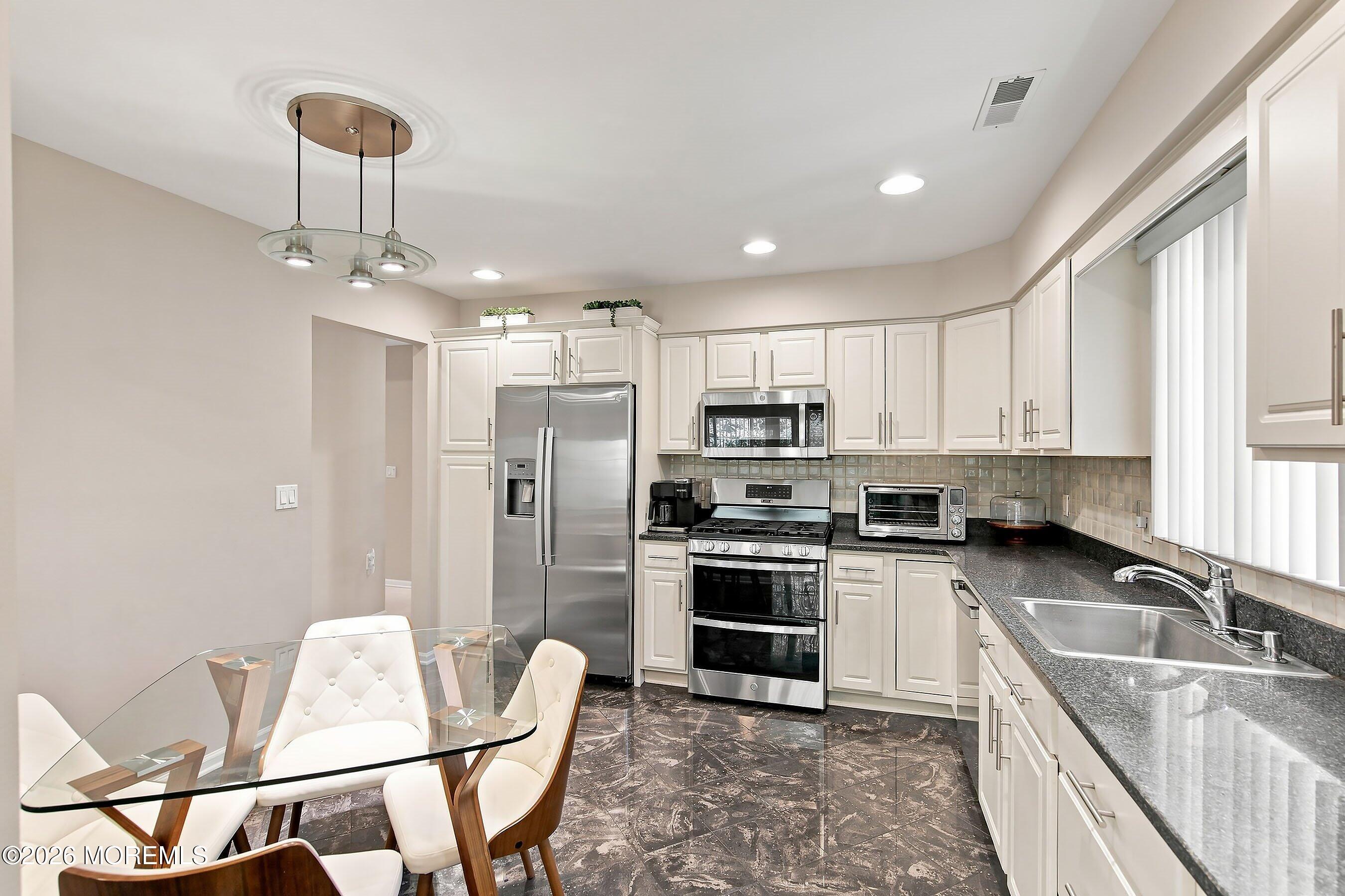 64 Merion Lane Jackson NJ 08527
