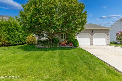 6 Davids Lane Howell NJ 07731