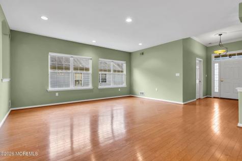 54 Drayton Road Manchester NJ 08759