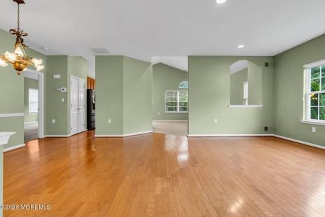 54 Drayton Road Manchester NJ 08759