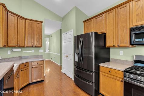 54 Drayton Road Manchester NJ 08759