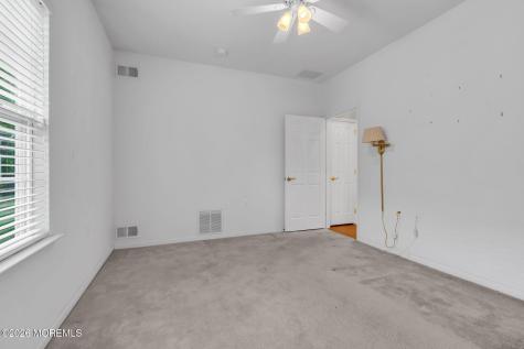 54 Drayton Road Manchester NJ 08759