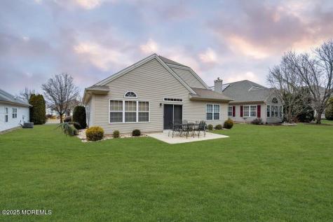54 Drayton Road Manchester NJ 08759