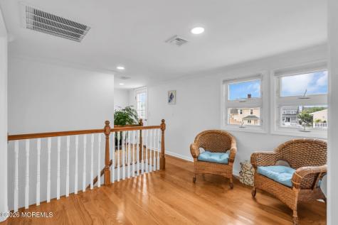 22 Parkway Point Pleasant Beach NJ 08742
