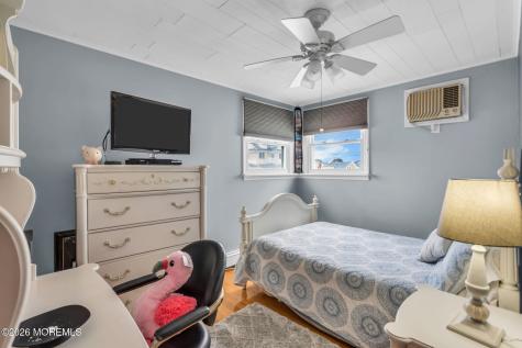22 Parkway Point Pleasant Beach NJ 08742