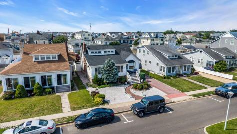 22 Parkway Point Pleasant Beach NJ 08742