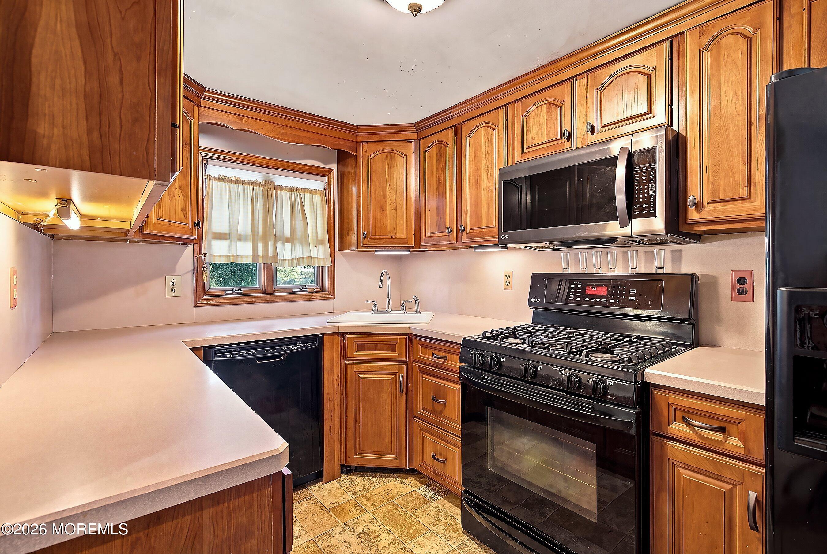 925 6th Street Union Beach NJ 07735