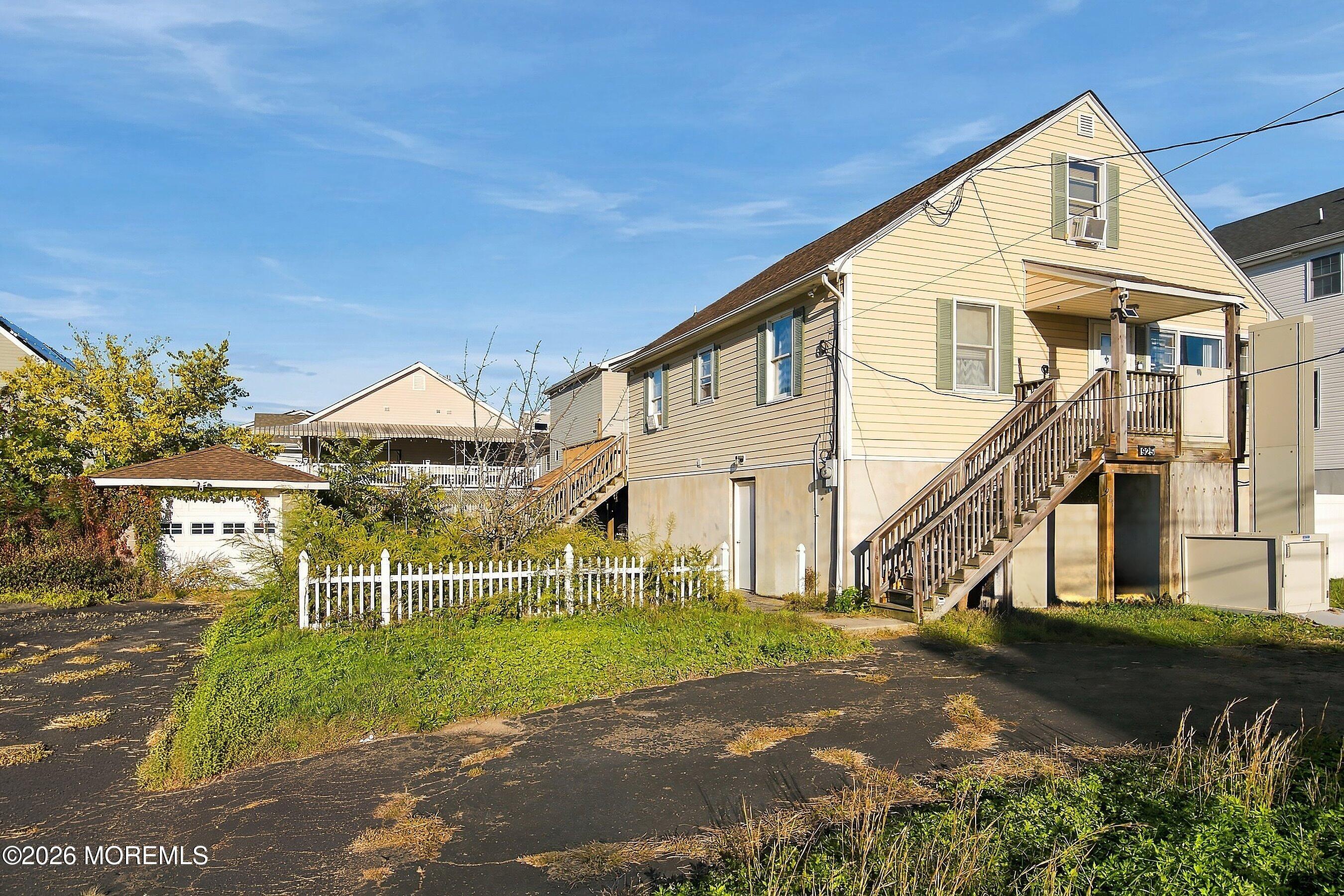 925 6th Street Union Beach NJ 07735
