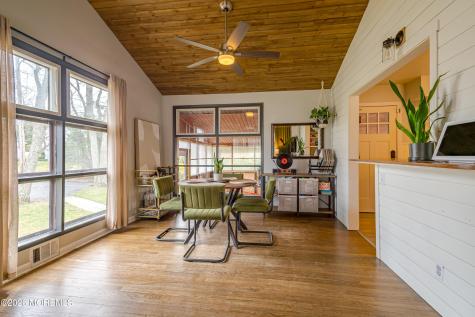 337 Crystal Drive Brick NJ 08723