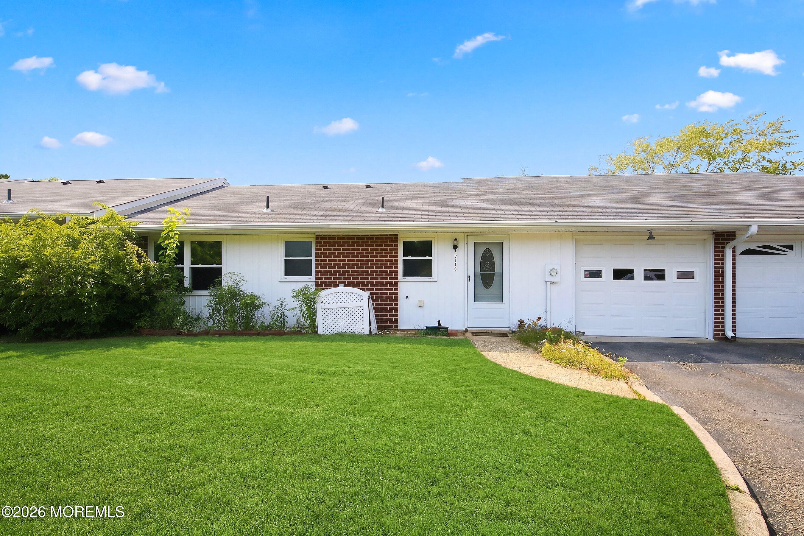 711B Dorchester Drive Lakewood NJ 08701