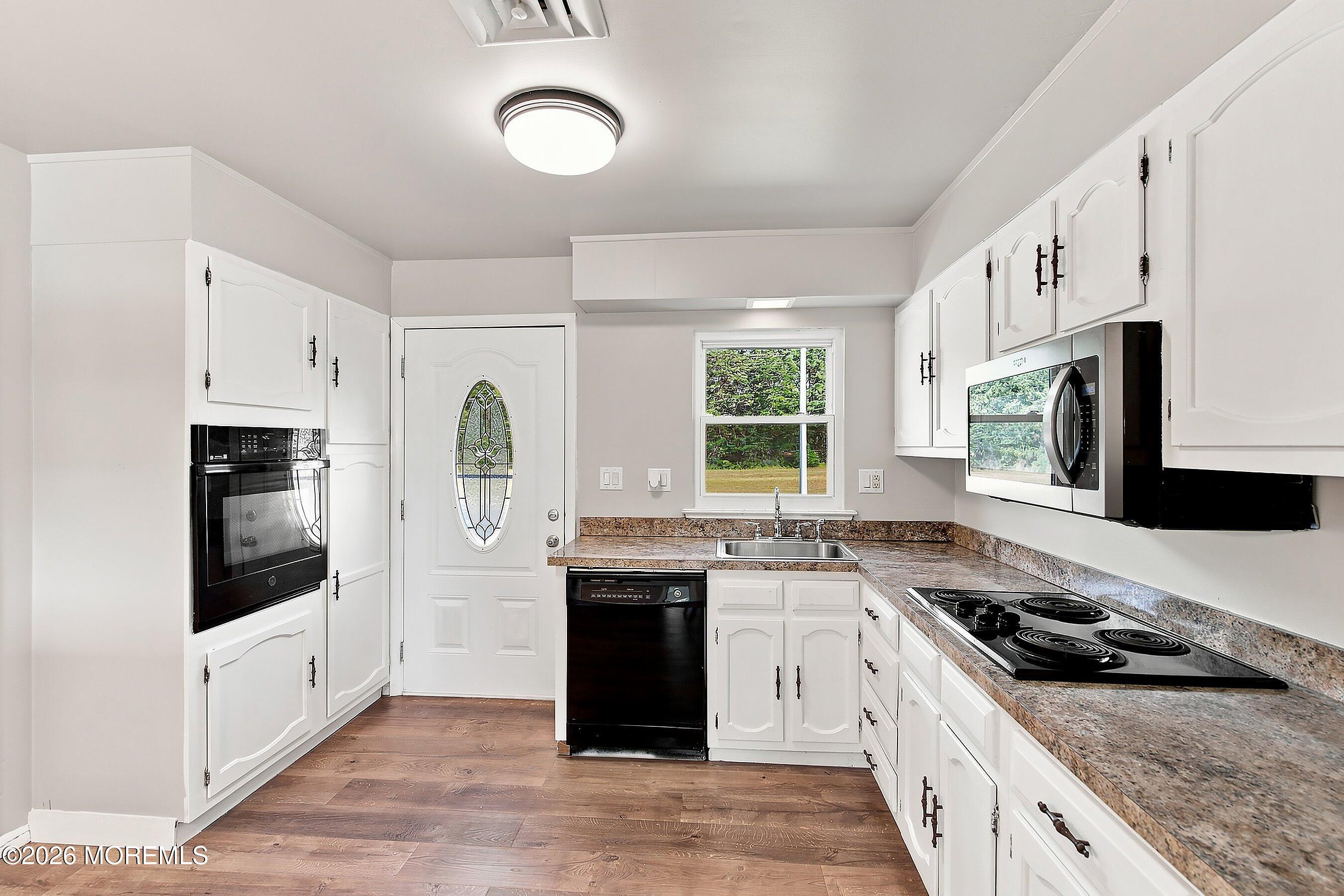 711B Dorchester Drive Lakewood NJ 08701
