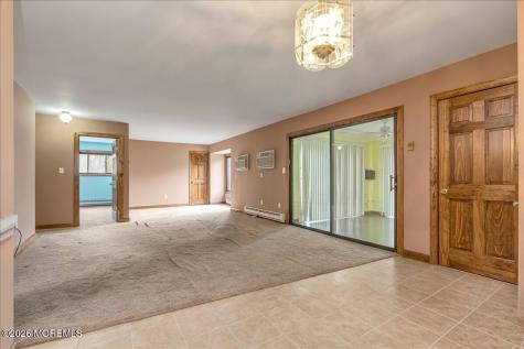 18 Lexington Court Red Bank NJ 07701