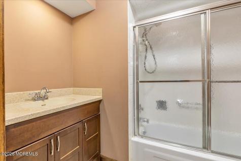 18 Lexington Court Red Bank NJ 07701
