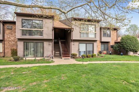 18 Lexington Court Red Bank NJ 07701