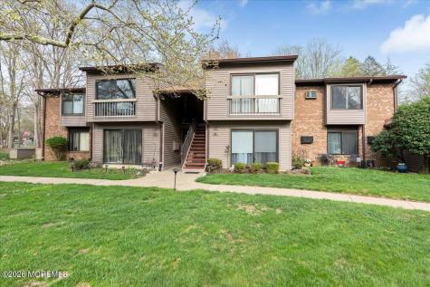 18 Lexington Court Red Bank NJ 07701