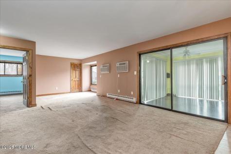 18 Lexington Court Red Bank NJ 07701