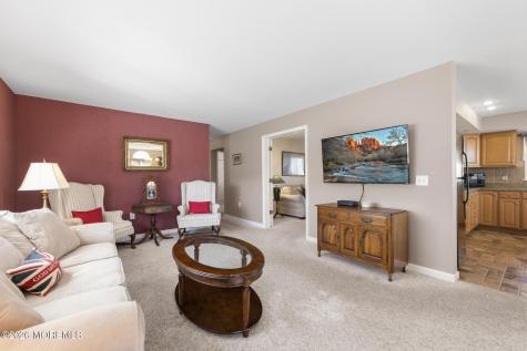 75 Oak Ridge Lane Manahawkin NJ 08050