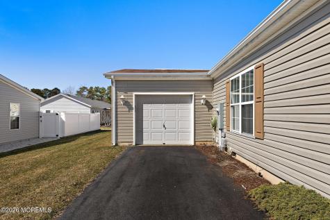 75 Oak Ridge Lane Manahawkin NJ 08050