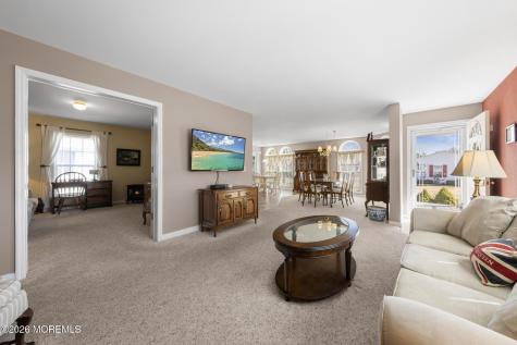 75 Oak Ridge Lane Manahawkin NJ 08050