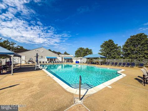 75 Oak Ridge Lane Manahawkin NJ 08050