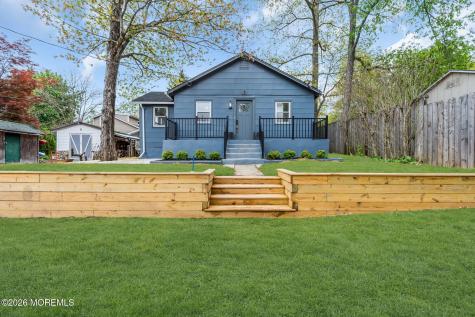 6 Passaic Drive Hewitt NJ 07421