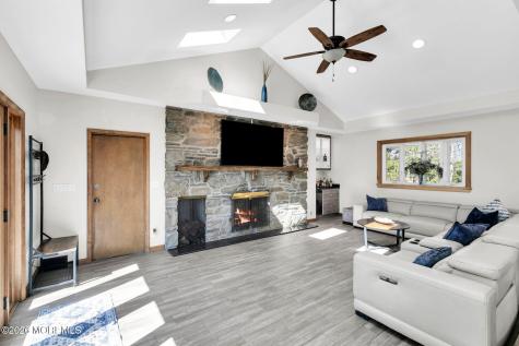 12 Crest Drive Colts Neck NJ 07722