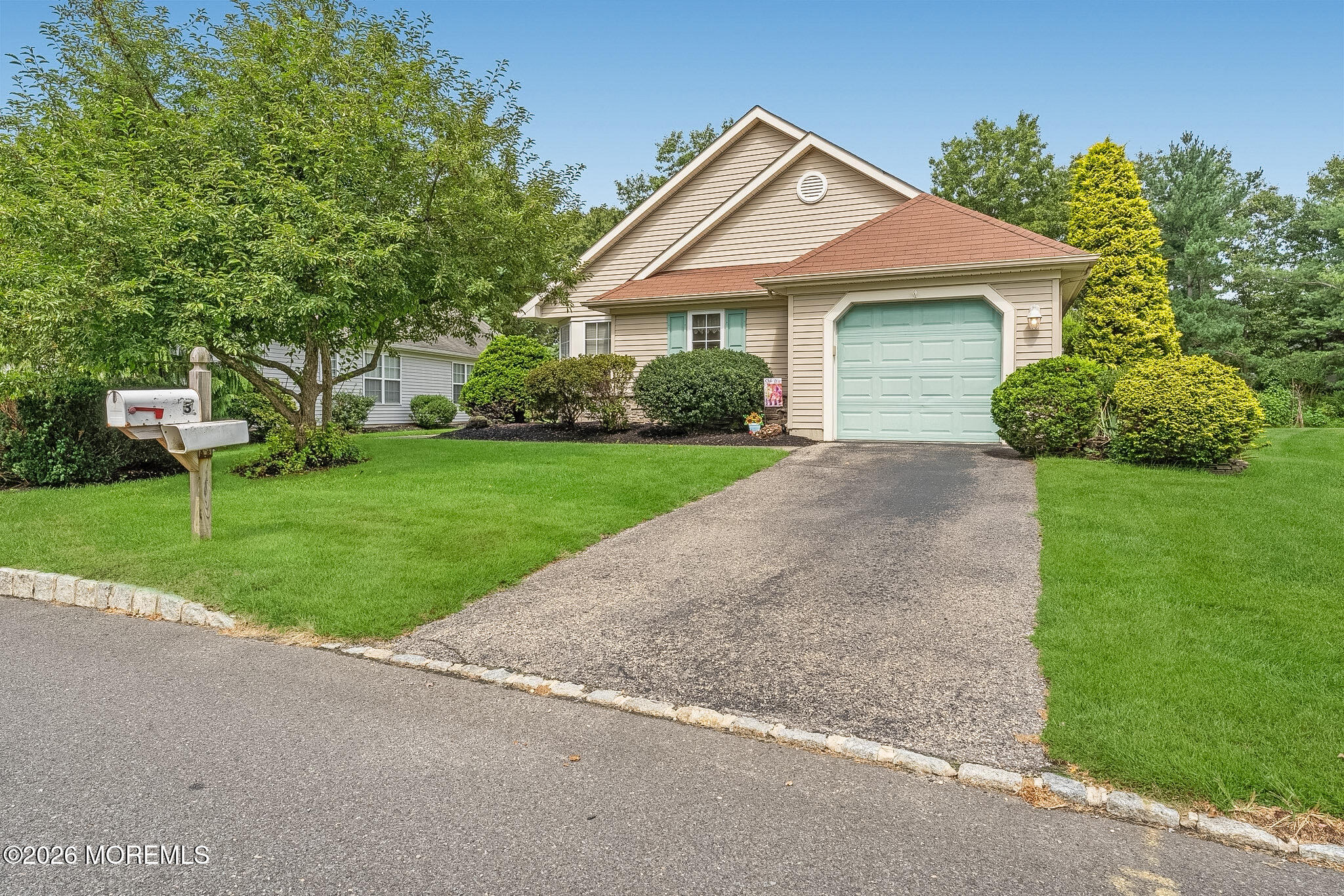 3 Strawberry Lane Lakewood NJ 08701