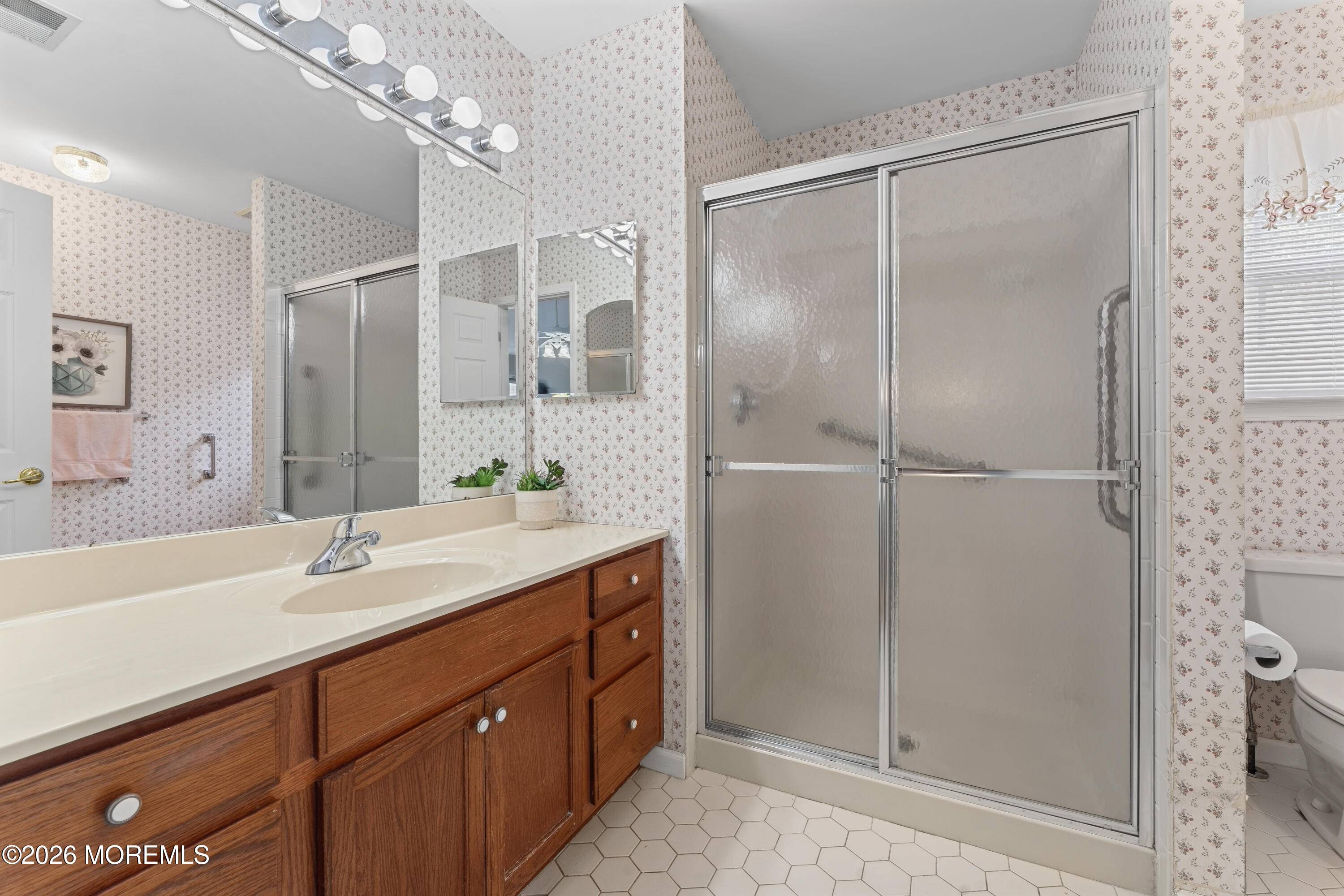 3 Strawberry Lane Lakewood NJ 08701