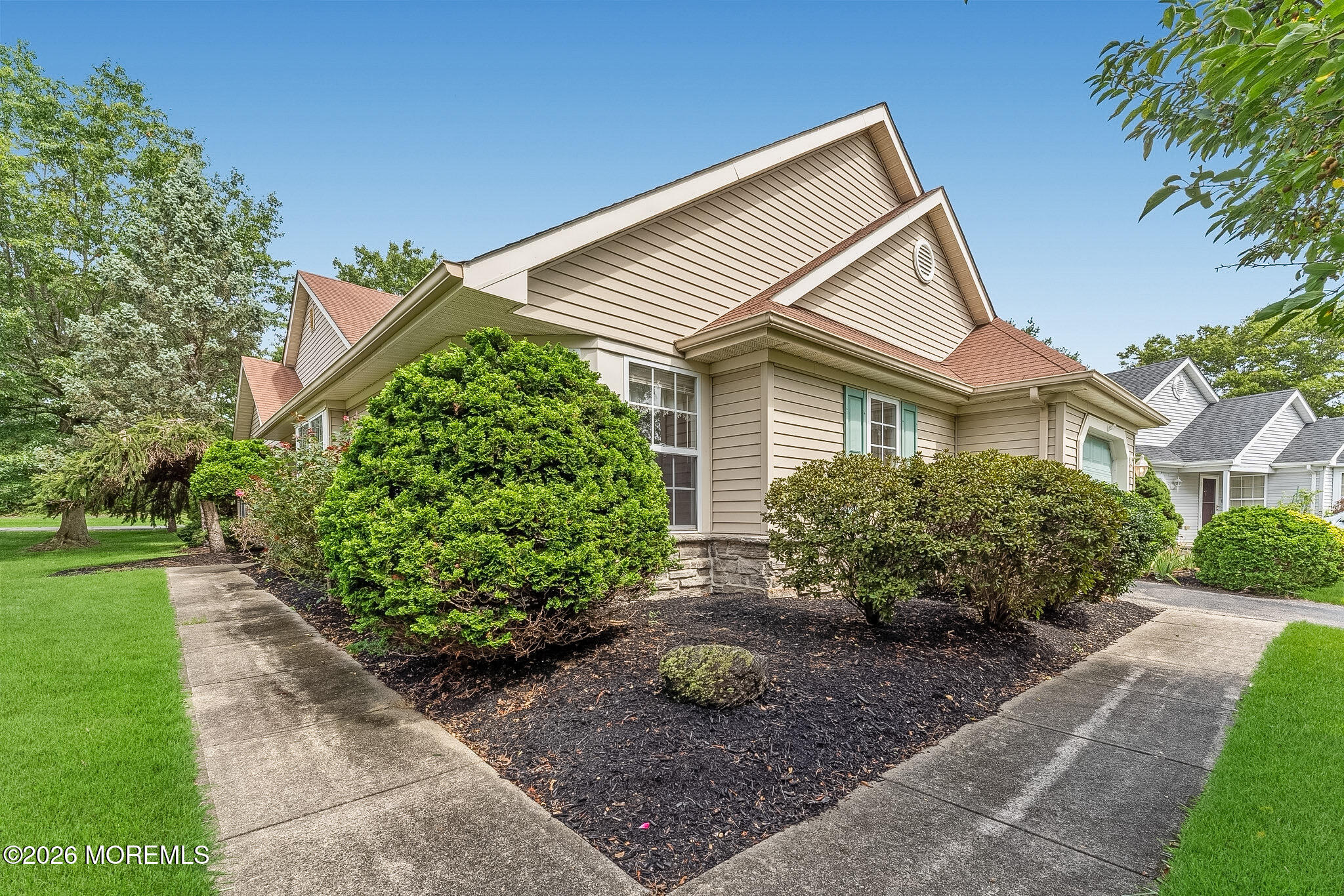 3 Strawberry Lane Lakewood NJ 08701