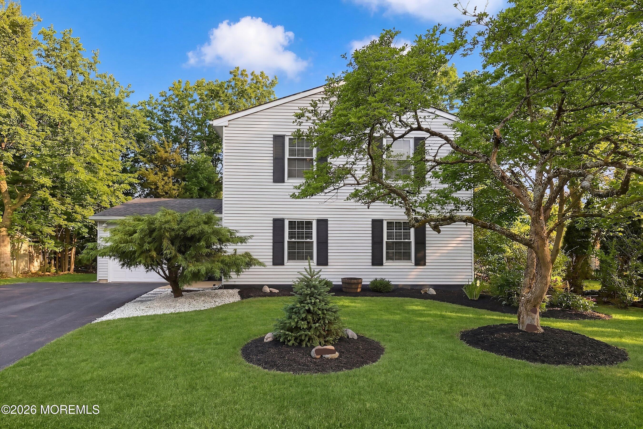 9 Bell Court Howell NJ 07731