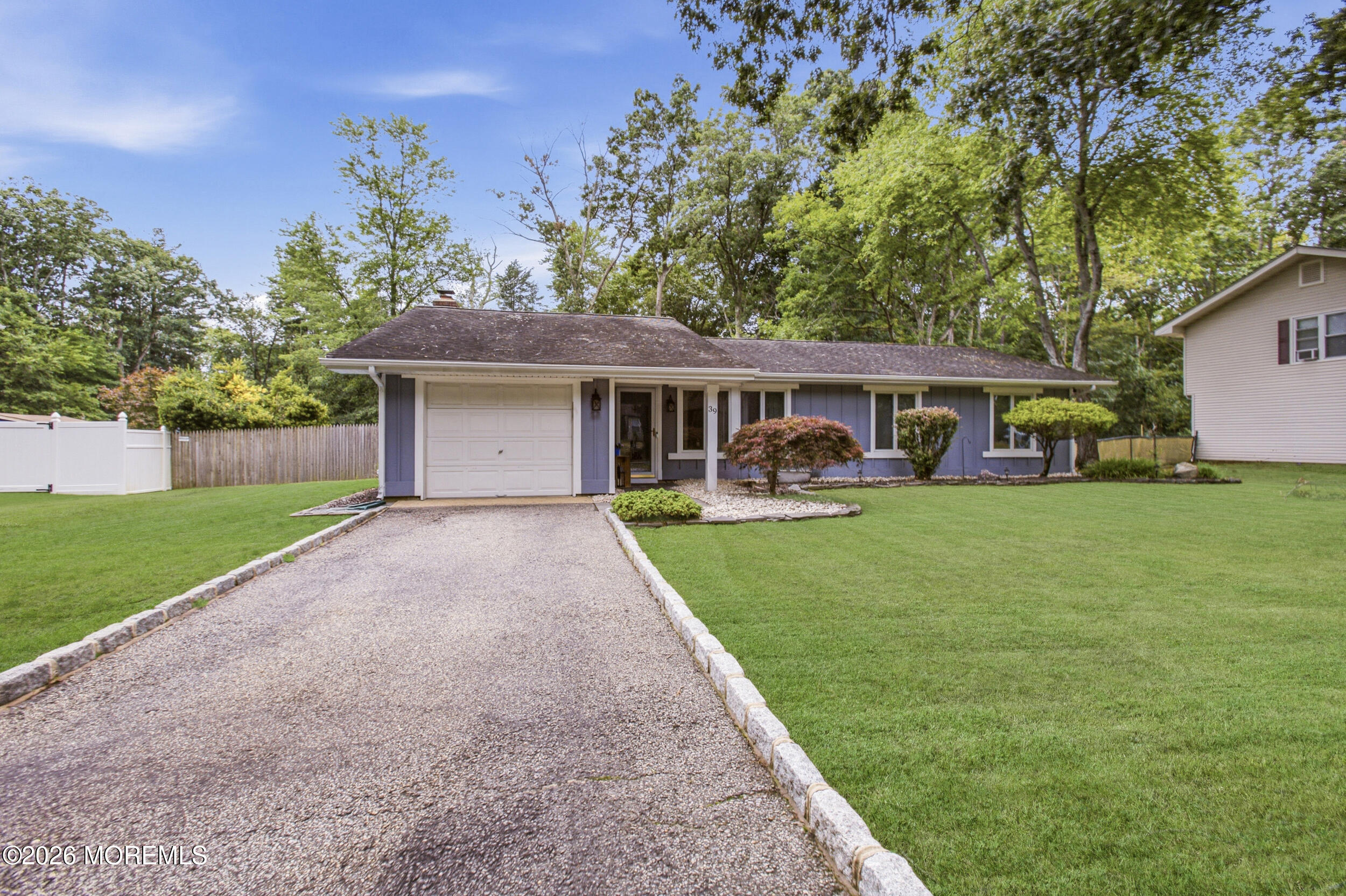 39 Cambridge Drive Jackson NJ 08527