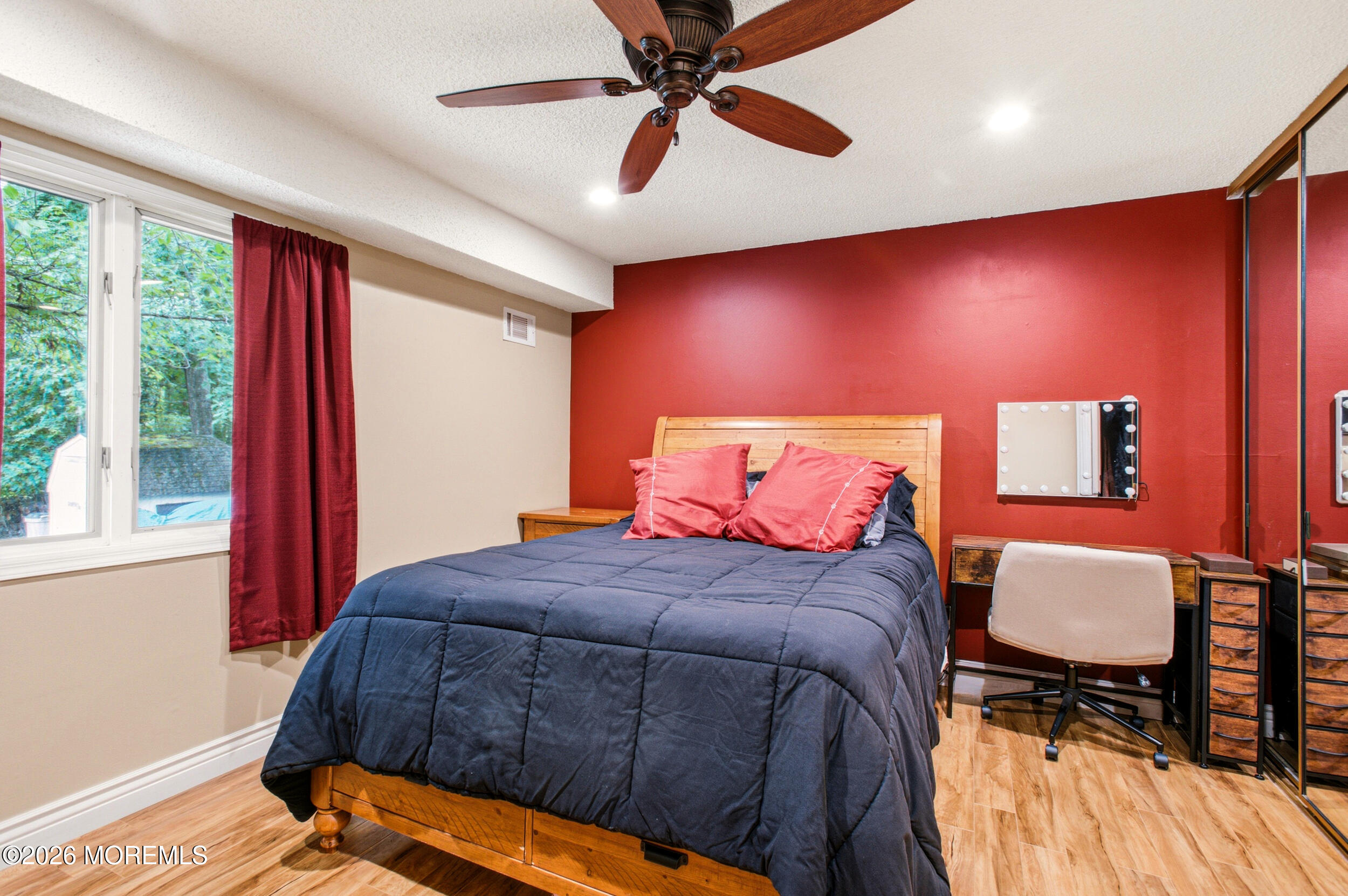 39 Cambridge Drive Jackson NJ 08527