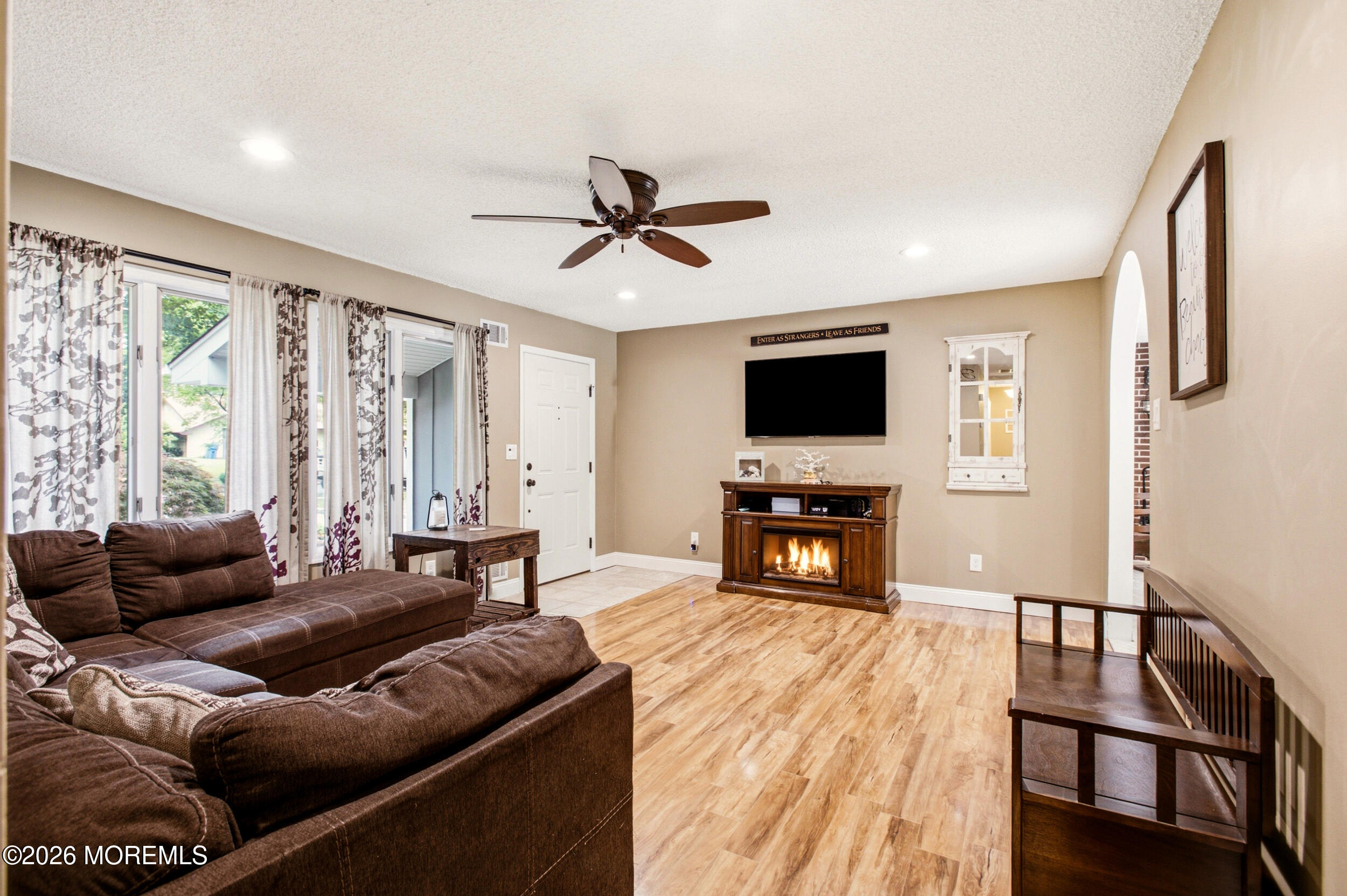 39 Cambridge Drive Jackson NJ 08527
