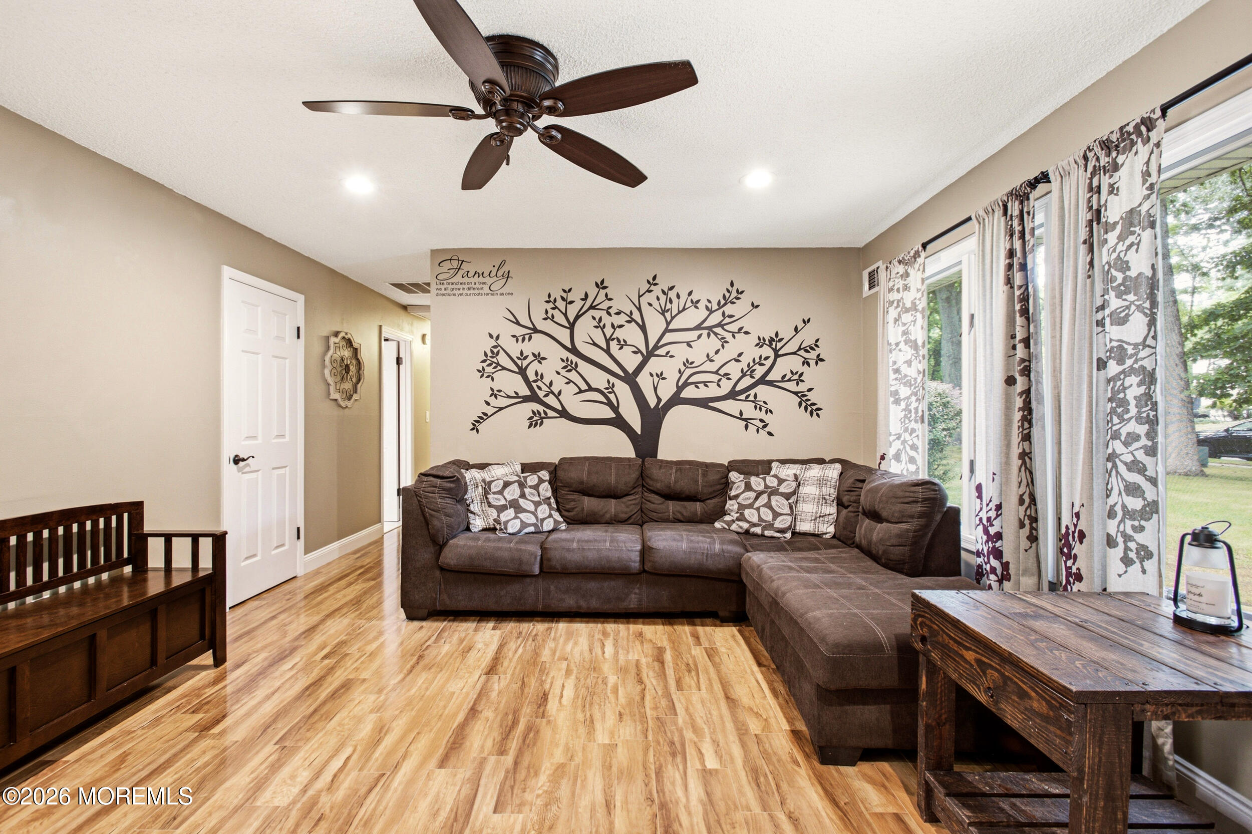 39 Cambridge Drive Jackson NJ 08527