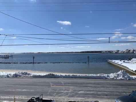 1131 S Green Street Tuckerton NJ 08087