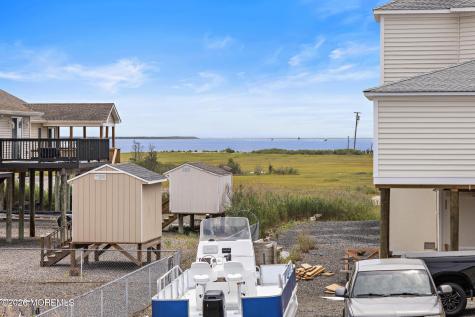 1131 S Green Street Tuckerton NJ 08087