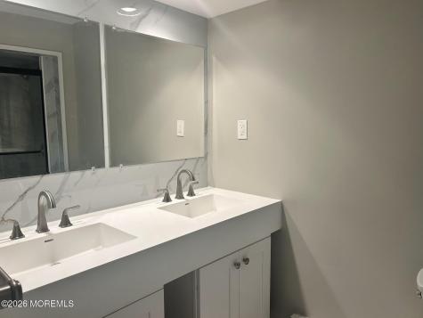 140 Amberly Drive Englishtown NJ 07726