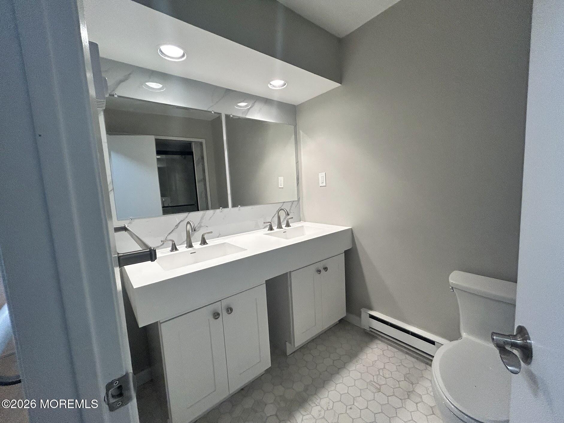 140 Amberly Drive Englishtown NJ 07726