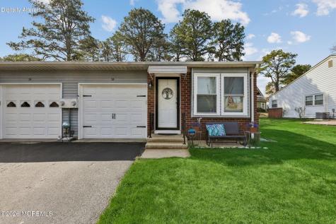 3B Greenwood Lane Whiting NJ 08759