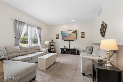 5 Hartnett Way Clarksburg NJ 08510