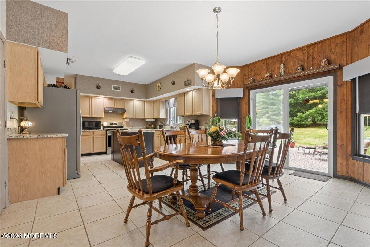 5 Hartnett Way Clarksburg NJ 08510