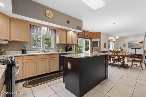 5 Hartnett Way Clarksburg NJ 08510