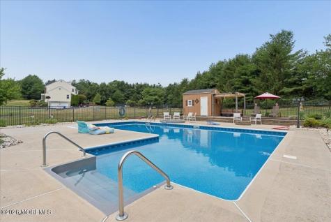 5 Hartnett Way Clarksburg NJ 08510