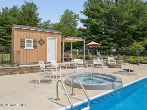 5 Hartnett Way Clarksburg NJ 08510